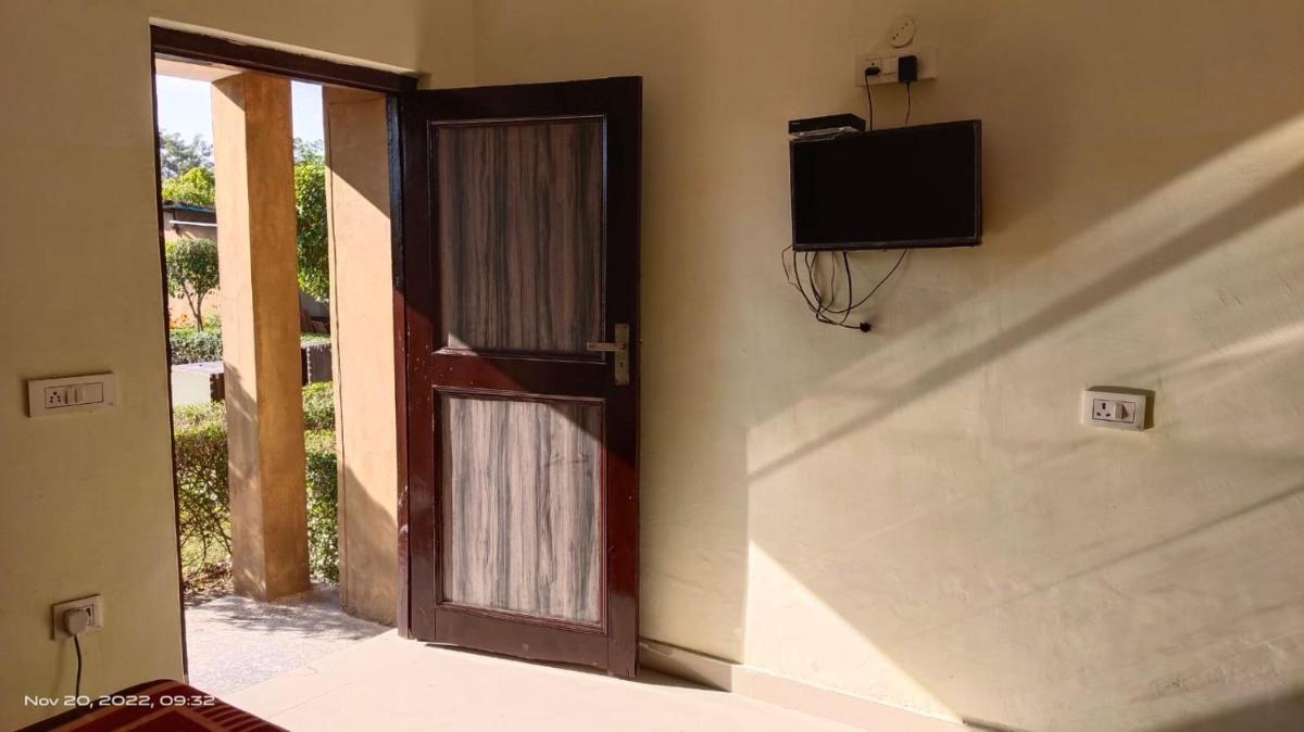 Suitetrails - Kadamb Farmhouse