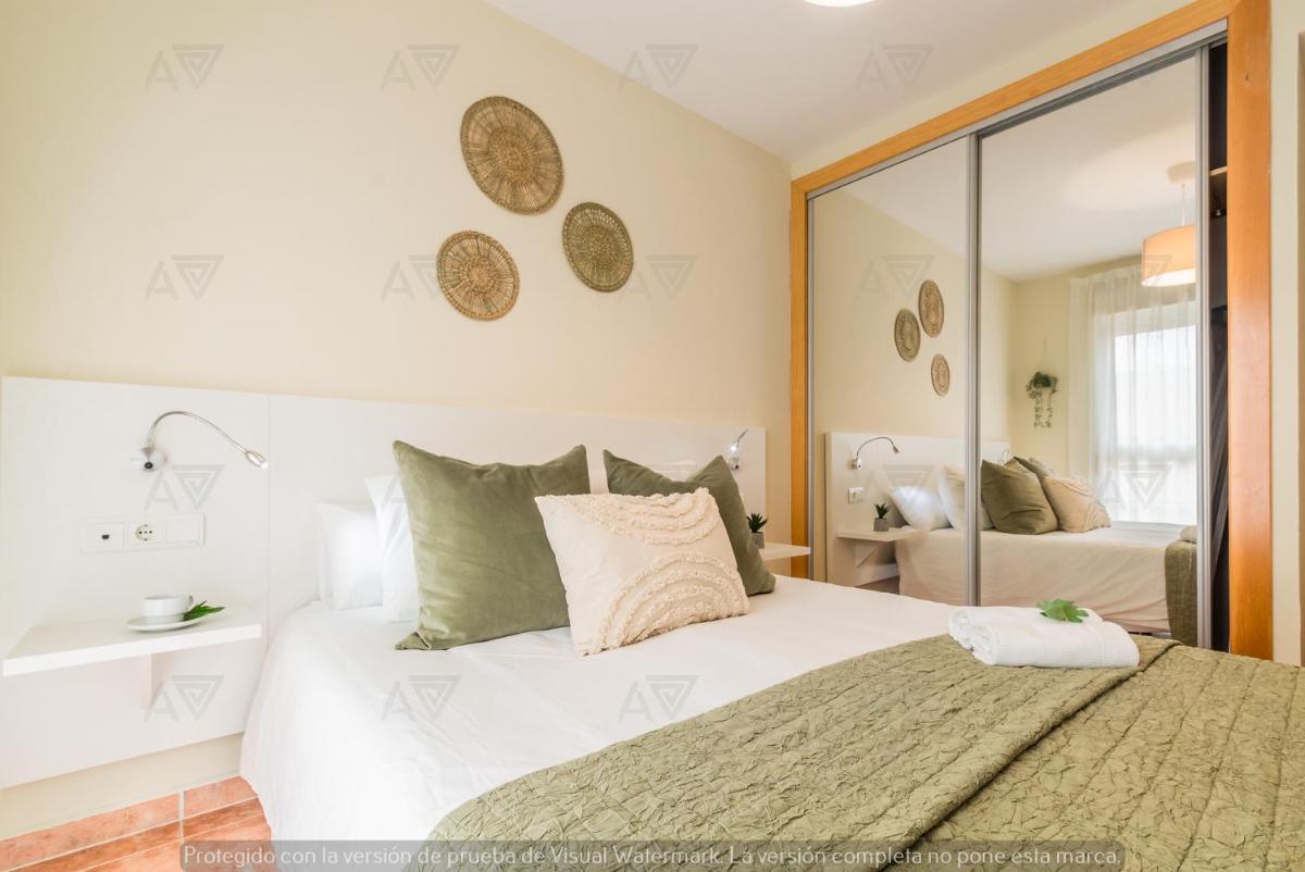 Duplex PARAISO VERA Playa PISCINA PRIVADA - Housity