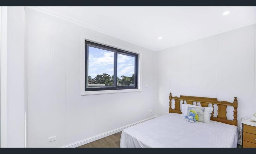 New Gymea House - Housity