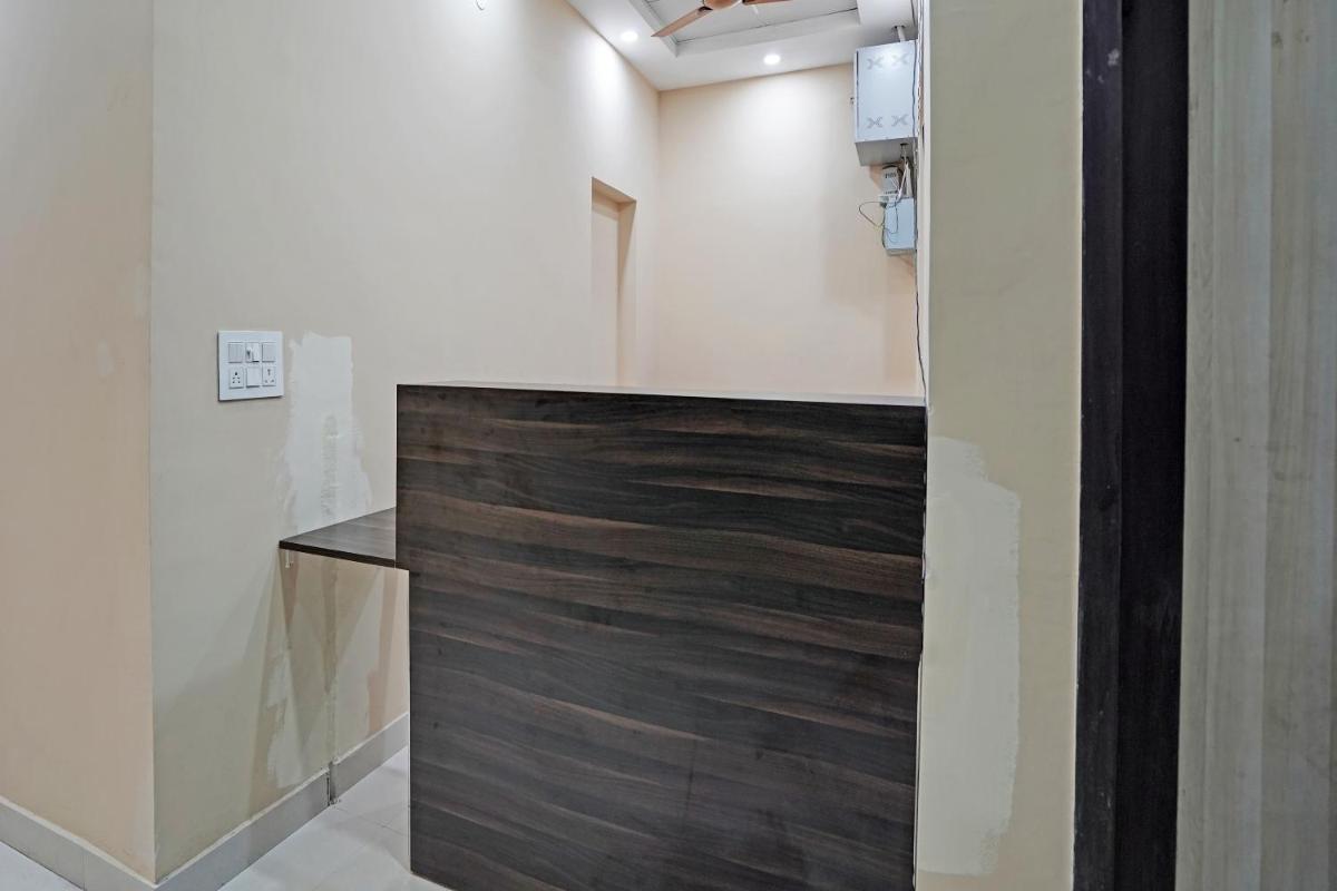 Hotel Green Chilly - Housity
