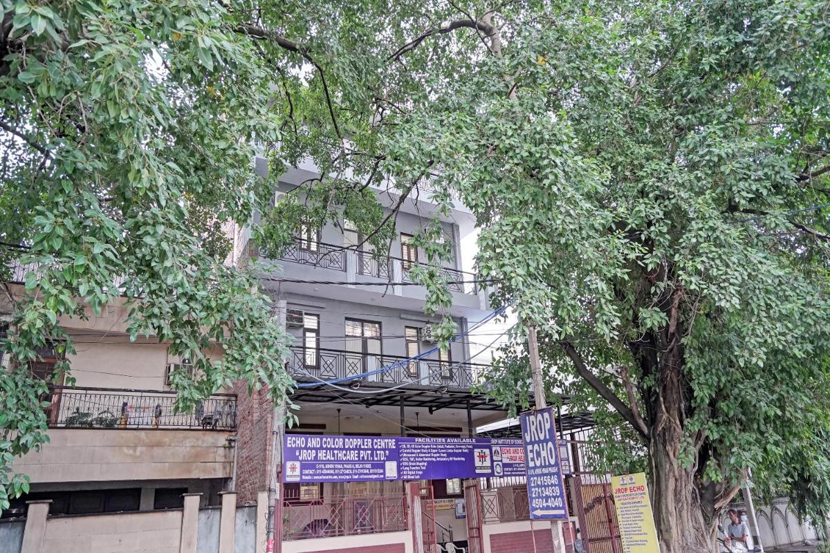 Hotel Green Chilly - Housity