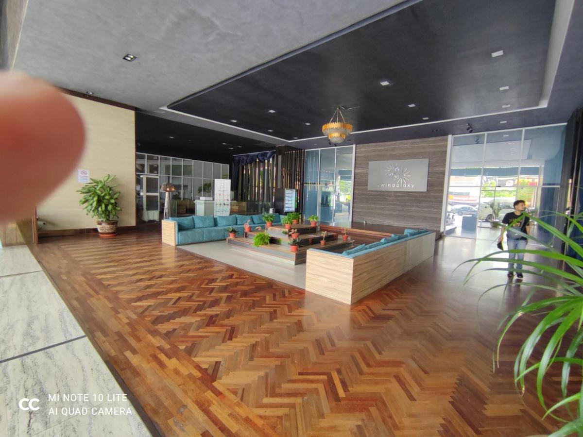 Luxury and Comfort Twin Galaxy Studio - Housity