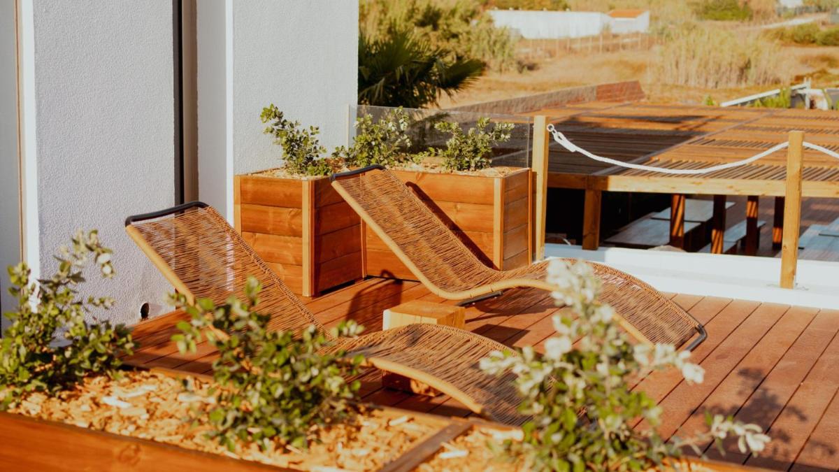 Imagem da galeria de The Salty Pelican Yoga & Surf Retreat em Peniche