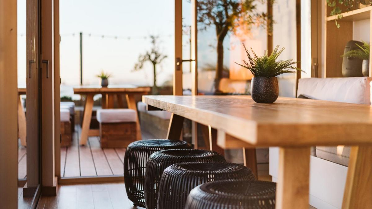 Imagem da galeria de The Salty Pelican Yoga & Surf Retreat em Peniche