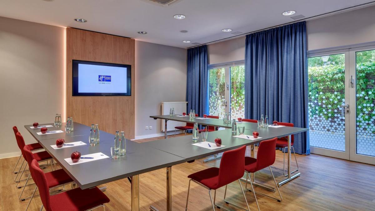 Holiday Inn Express Cologne Muelheim by IHG - Housity