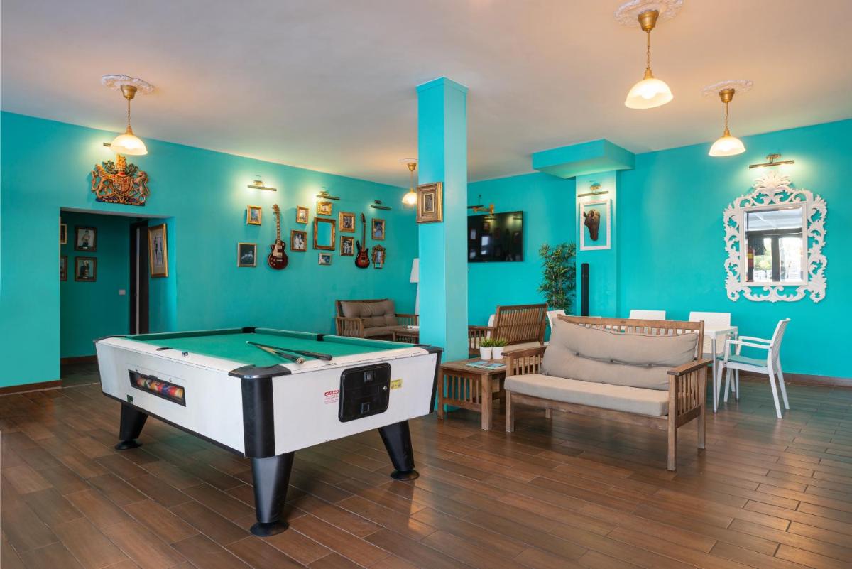 Holiday Park Santa Ponsa - Housity