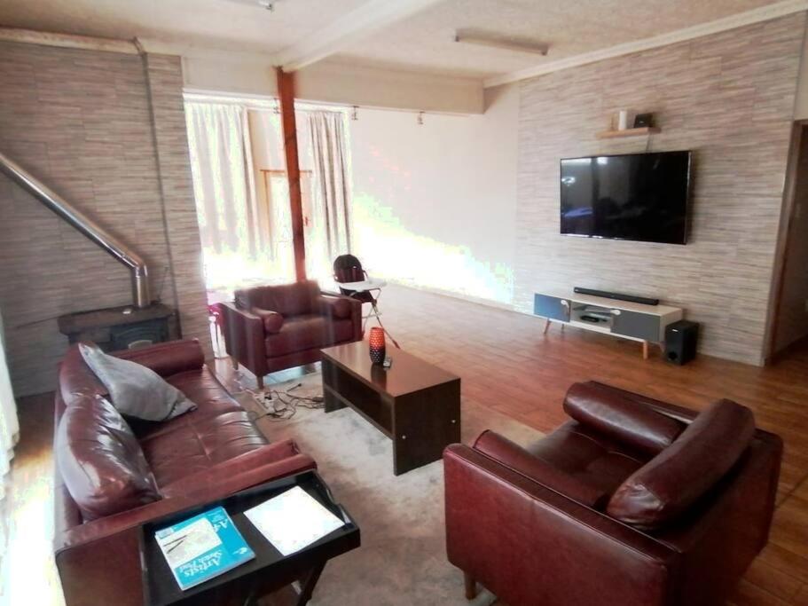 Asante House - Housity