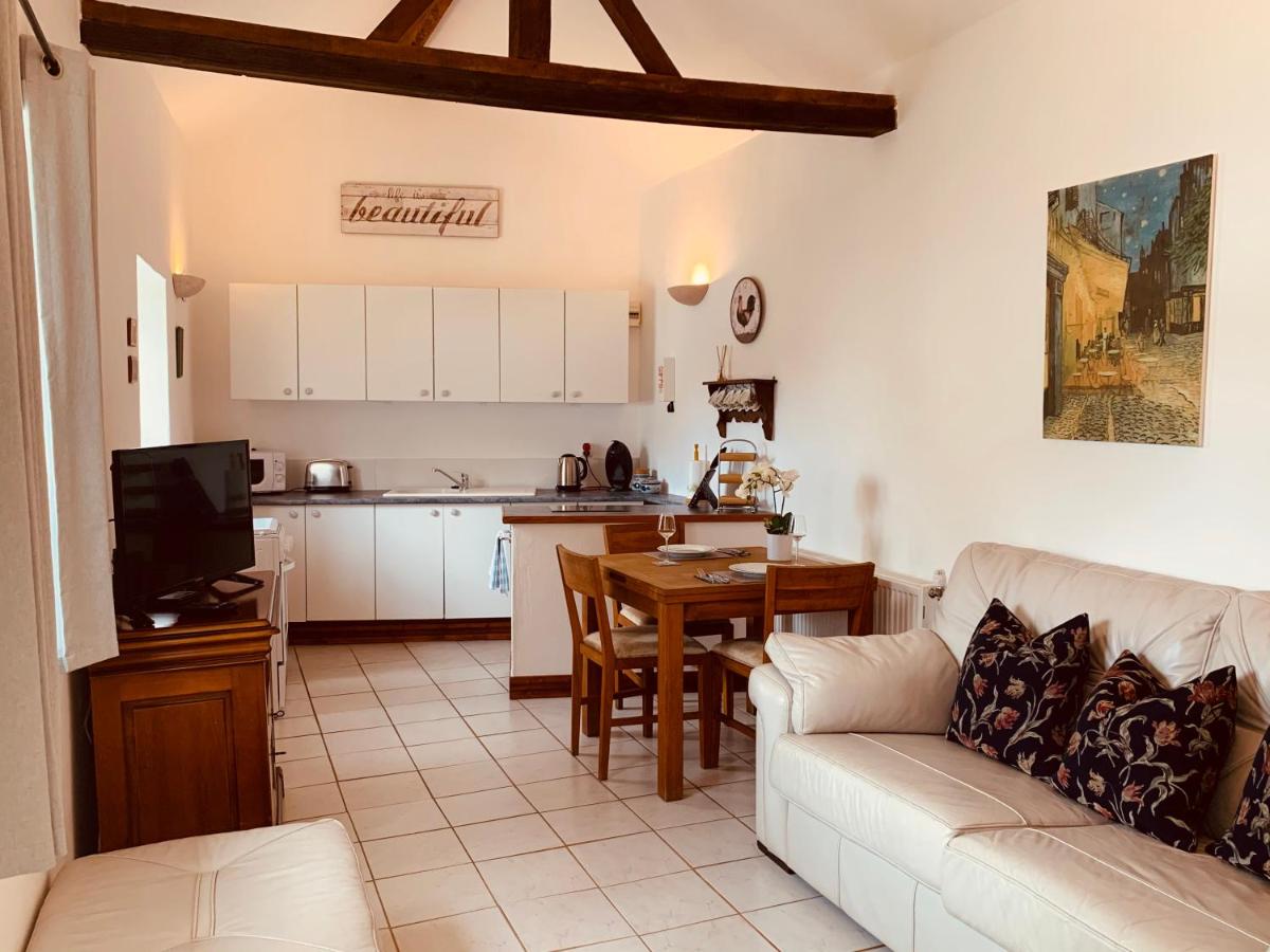 La Sellerie at No 17 - Housity