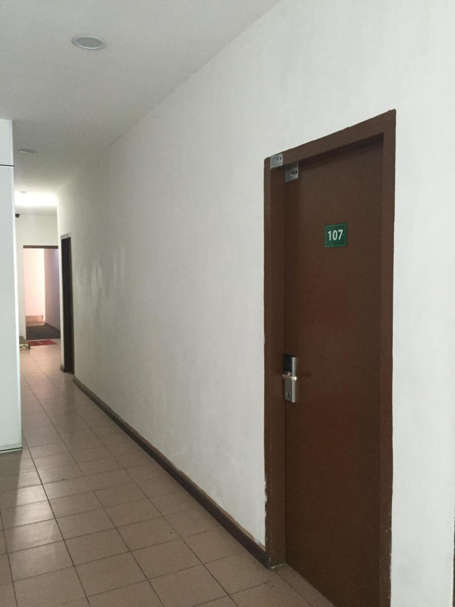 GOLDEN GATE HOTEL KEMAMAN by RVH - Housity