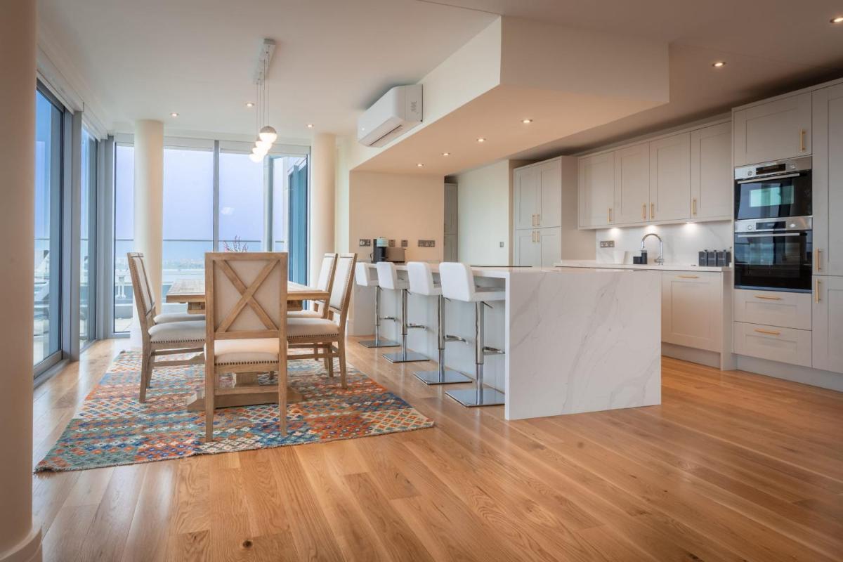 Lux Penthouse terrace-Hosted by Sweetstay - Housity