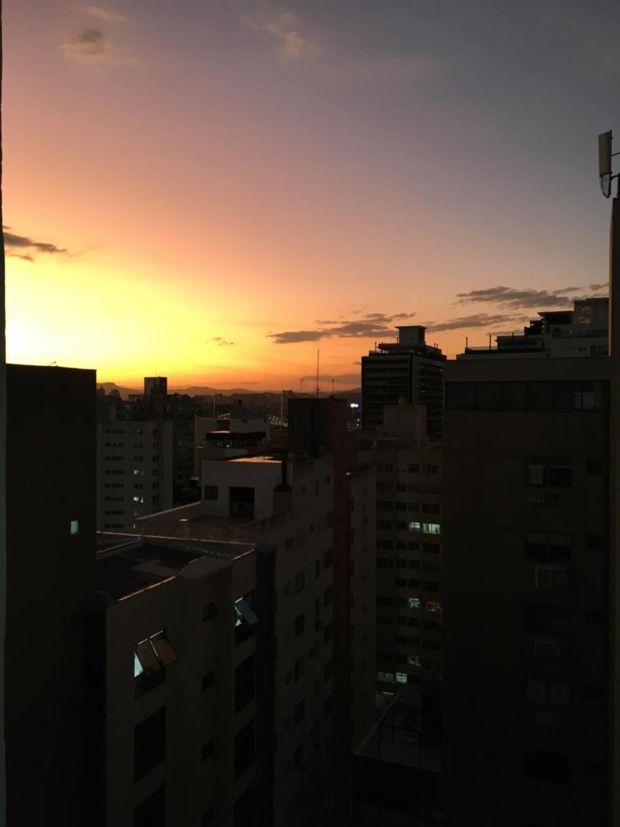 Próximo dos melhores hotéis do centro, 2 quartos, portaria 24h - Housity