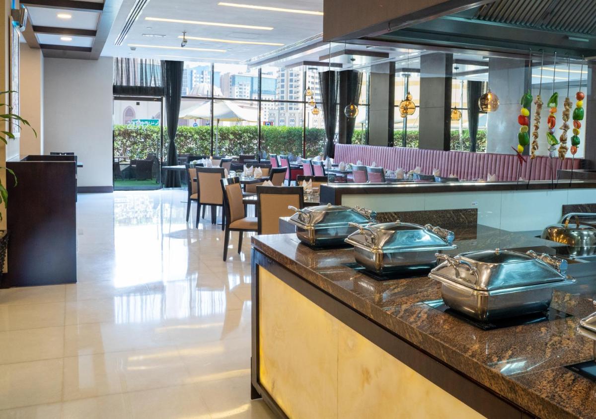 Suitetrails - Mövenpick Hotel Apartments Al Mamzar Dubai
