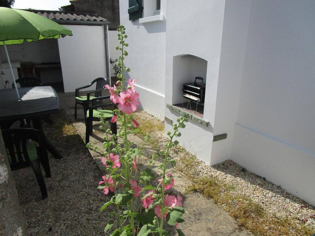 Maison calme proche centre-ville, 3 chambres, jardin, 1,2 km de la plage - Saint-Gilles-Croix-de-Vie - FR-1-224-338 - Housity