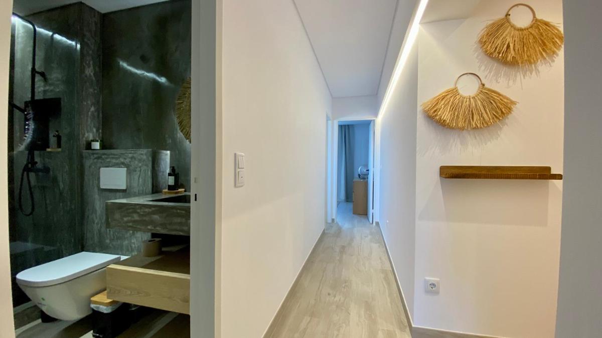 Chillin Santa Cruz Apartment - Close to beach retreat - Housity