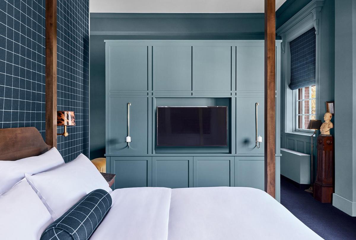The Vanderbilt, Auberge Resorts Collection - Housity
