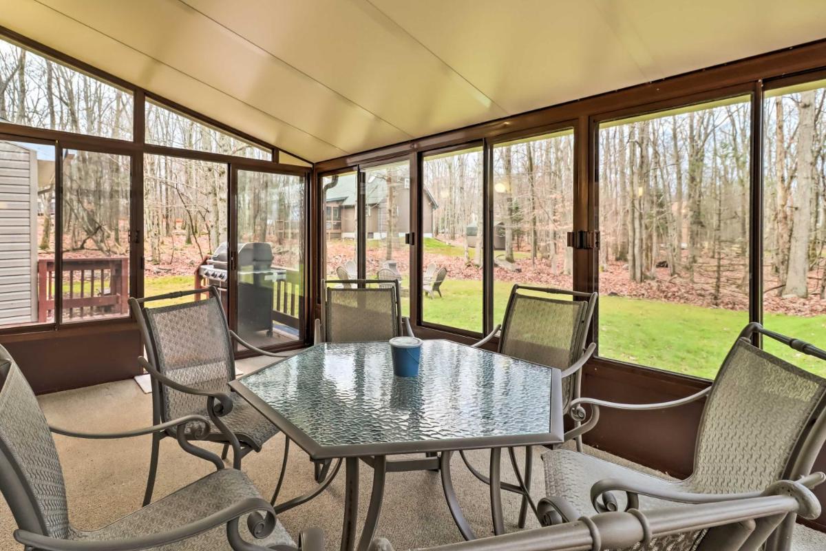 Near Big Boulder Mtn Cabin with Furnished Deck - Housity