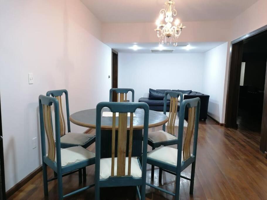 Amplio departamento recién renovado!!!! - Housity