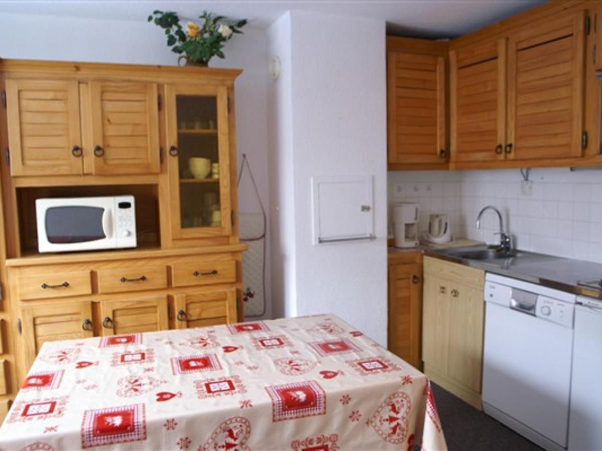 2 pièces au pied des pistes, 6 couchages - FR-1-557-35 - Housity