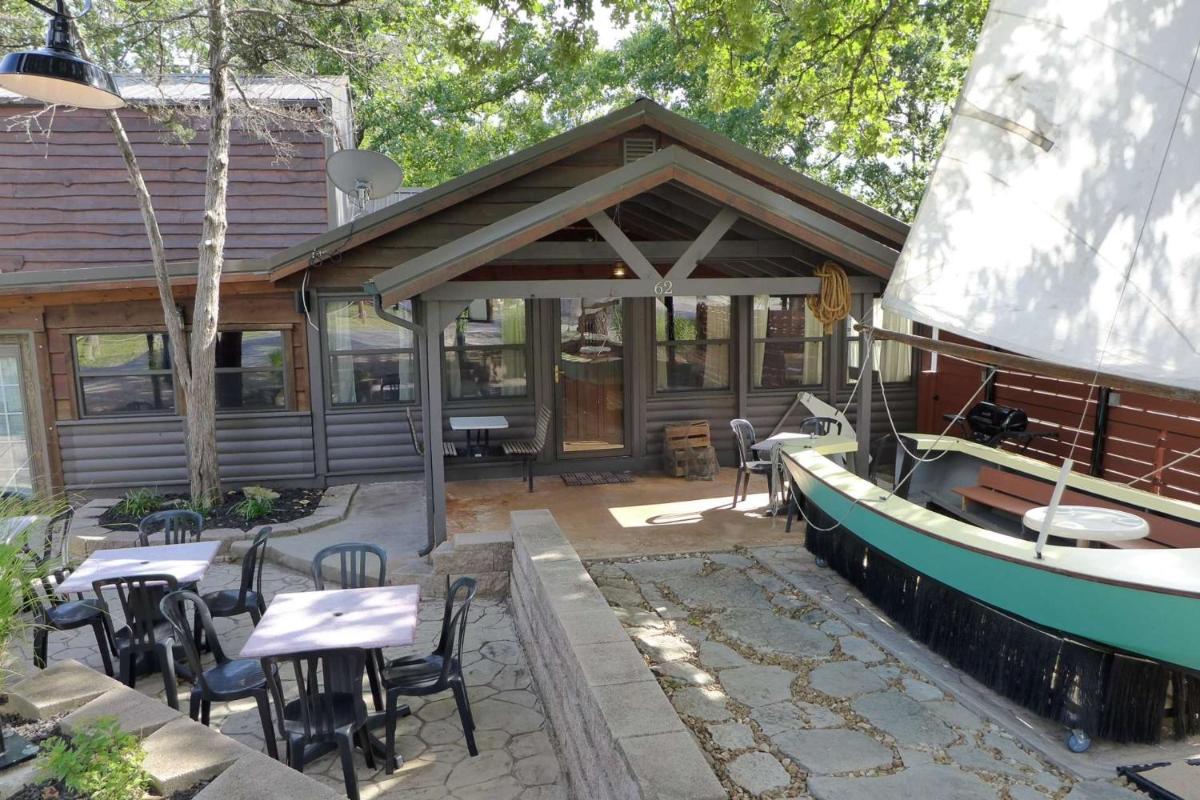 The Panacea Boathaus - Housity