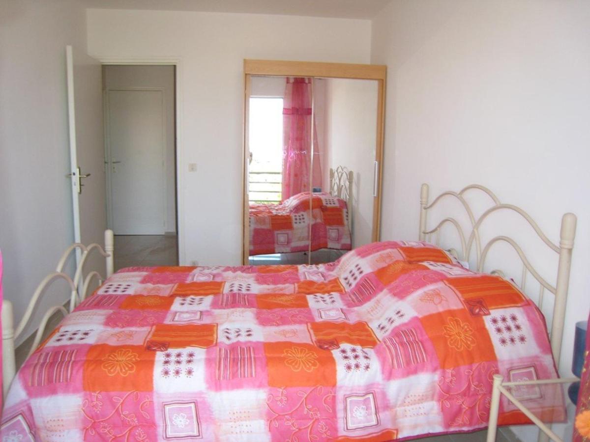 Charmant T2 cabine 40m², centre-ville, balcon, clim, ascenseur, à Cavalaire-sur-Mer - FR-1-100-224 - Housity