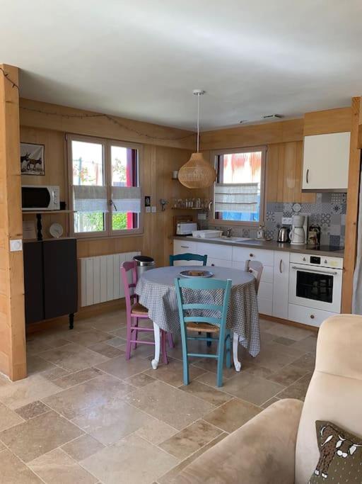 Petite maison en bois proche de Niort - Housity