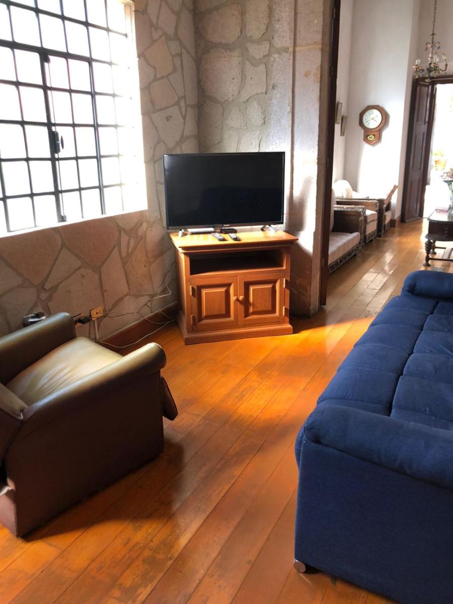 Suite con decoración antigua en el centro - Housity