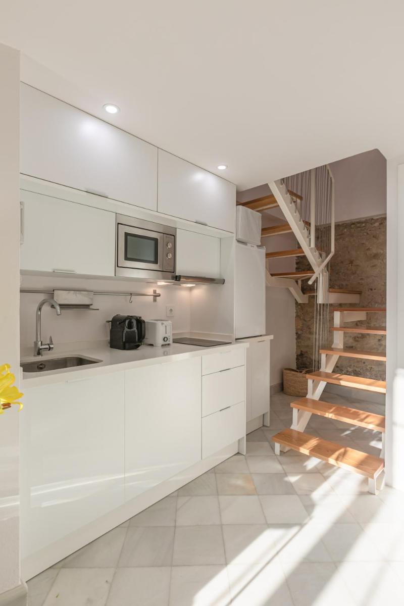 Loft duplex Sevilla wall - Housity