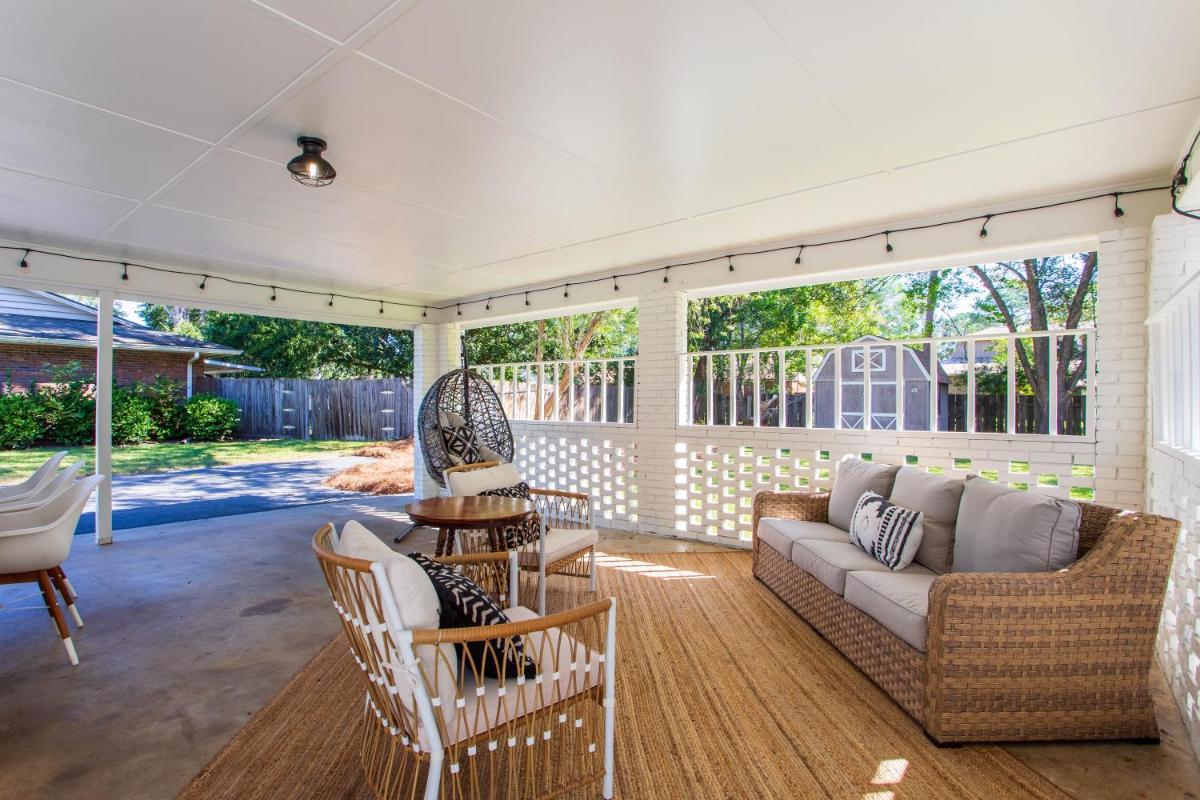 4 Bedroom House for 10 - Housity