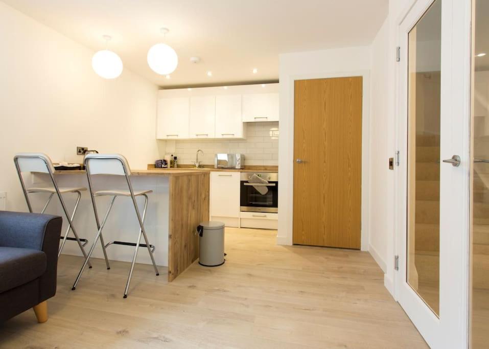 Cunninghame House - Housity