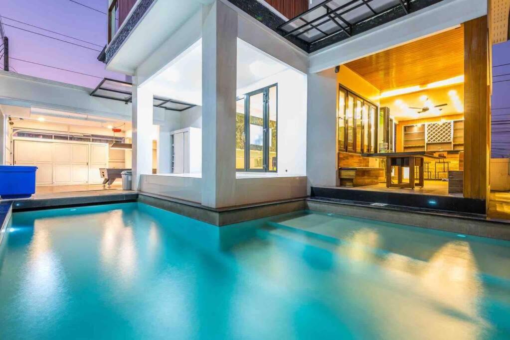 3BD Pool Villa Pattaya with sauna - Exquisite Pool Villa B - Housity