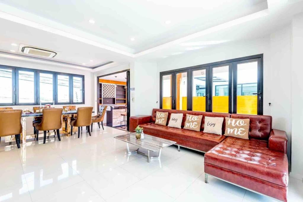 3BD Pool Villa Pattaya with sauna - Exquisite Pool Villa B - Housity