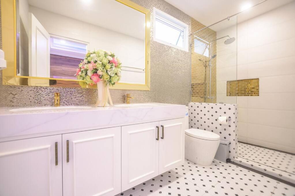 Pattaya Pool Villa-Exquisite Pool Villa H - Housity