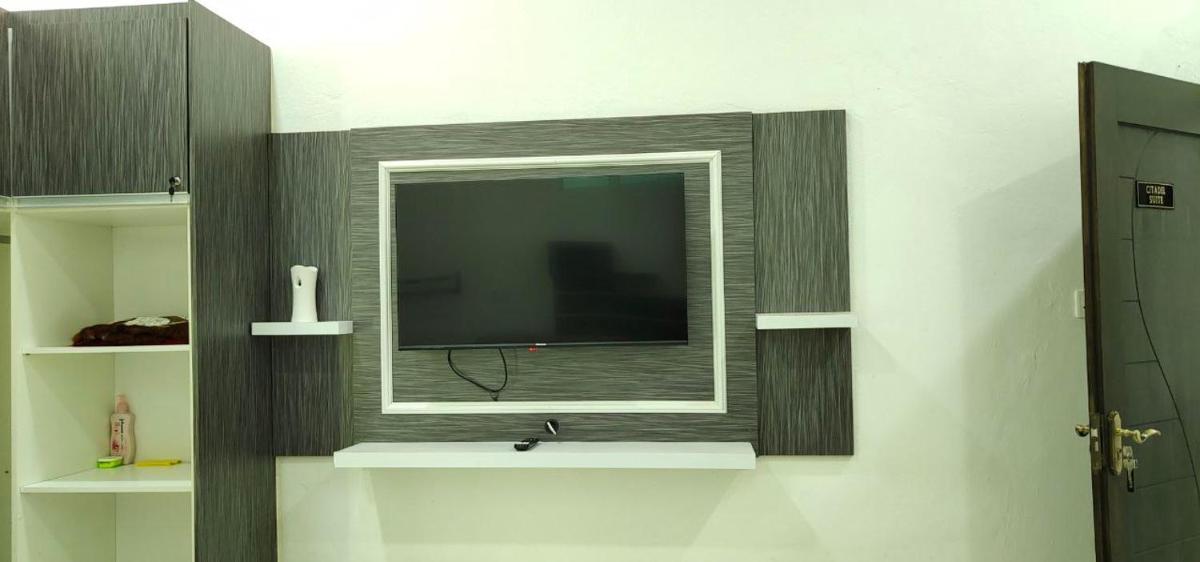 Captain's Cabin Resort - Naval Heritage (Swimming Pool) - Housity