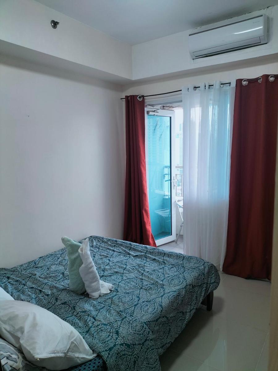 Lovely 1 bedroom condo unit with balcony and pool - Housity