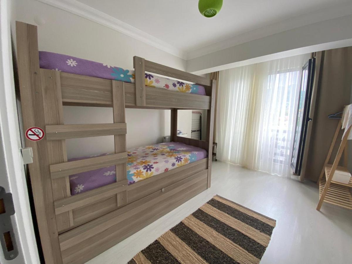 Lovely House with Balcony near Lake in Sapanca - Housity