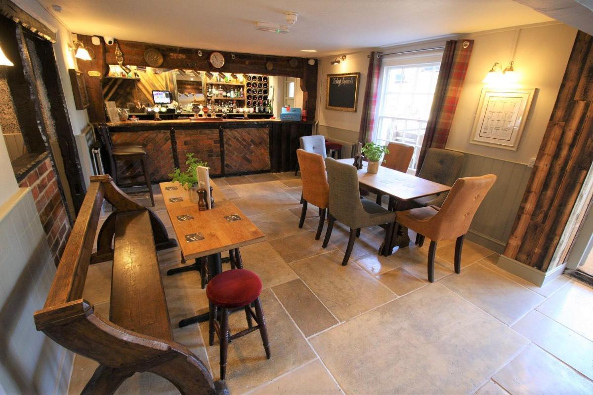 The Carpenters Arms - Housity