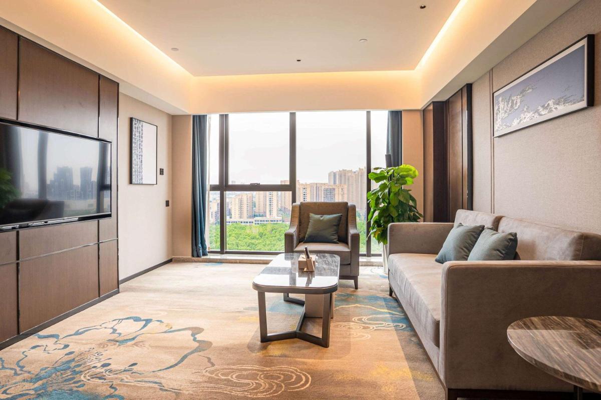 Microtel by Wyndham Songzi - Housity