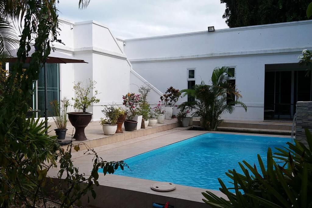 The Terrace, spacious 3 bedroom luxury pool villa - Housity