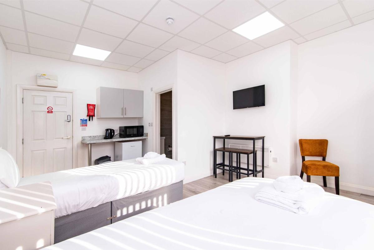 Lovely, Comfy Rooms at Hucknall - Housity