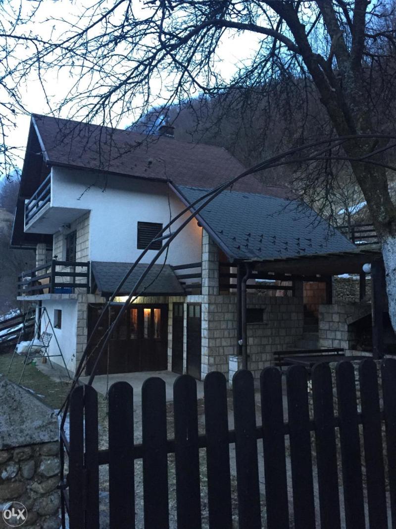 Villa "Oaza Mira" - Housity