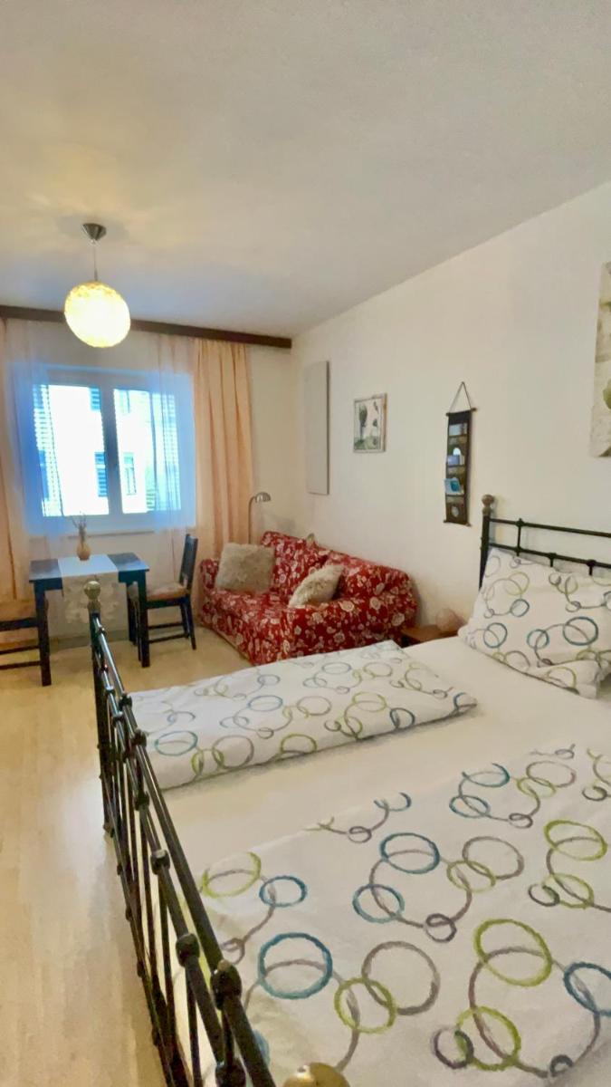 Grazer Spatz - Housity