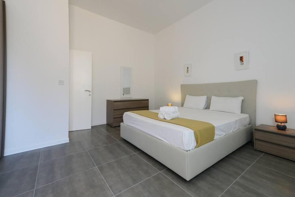 VALLETTASTAY - HARBOR VIEW GEM- SEA VIEW 1 BED APT - Housity
