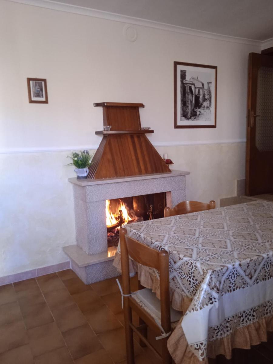 B&B Giò&Giò con camino a legna - Housity