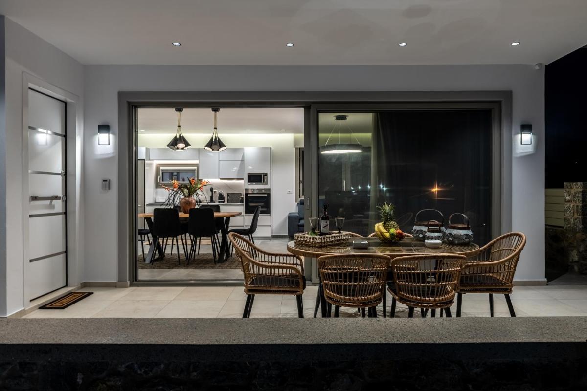 Villa Karydia with private pool - Housity