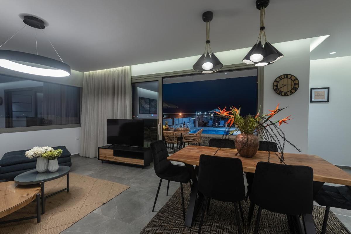 Villa Karydia with private pool - Housity