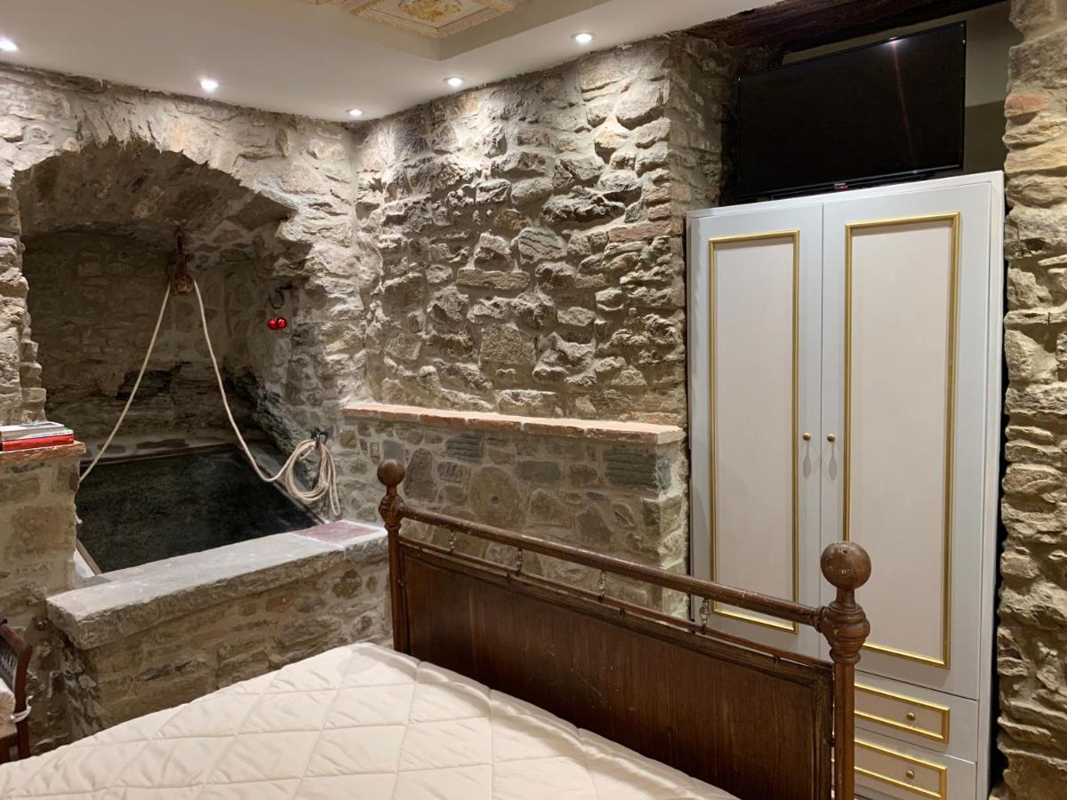 CORTONA SUITE - THE HOUSE WITH WELL and THE FRESCOS PALACE - Housity