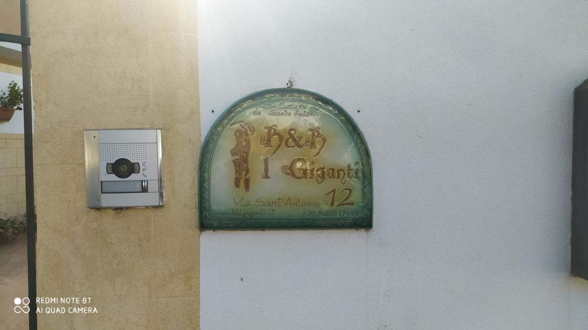 I Giganti - Housity