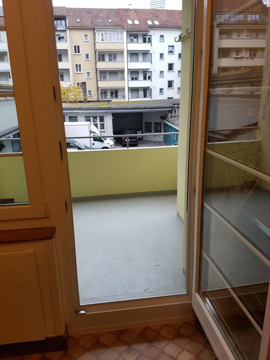 A beautiful two bedroom apartment with balcony - Housity