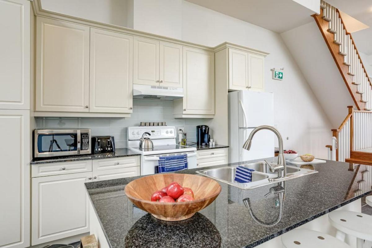 The Parker House Gorgeous Light and Spacious Chalet 86100 - Housity