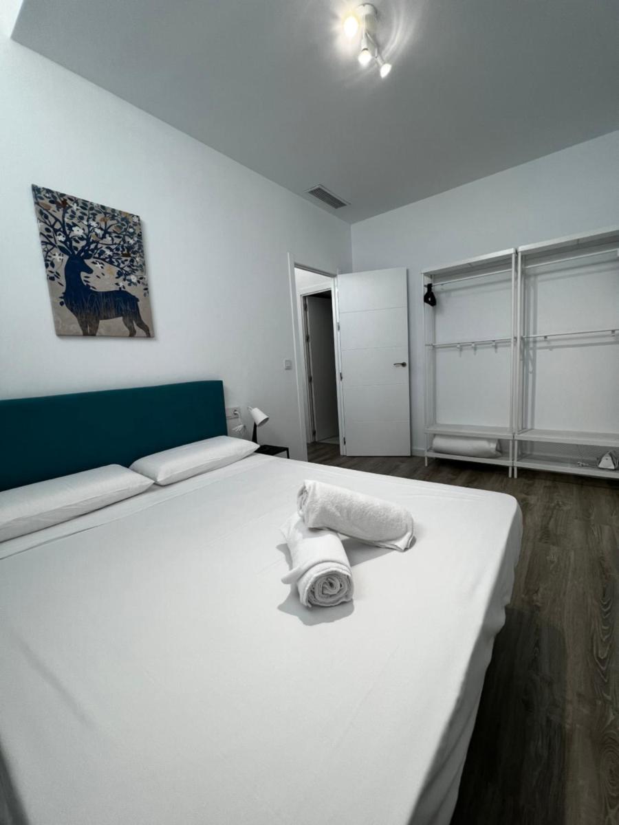 Los Almendros - Free Parking - Housity